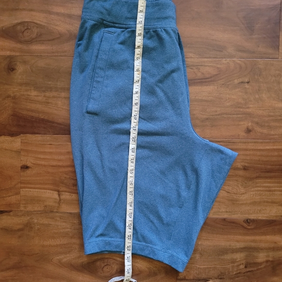 Lululemon Men's Shorts - Picture 2 of 9